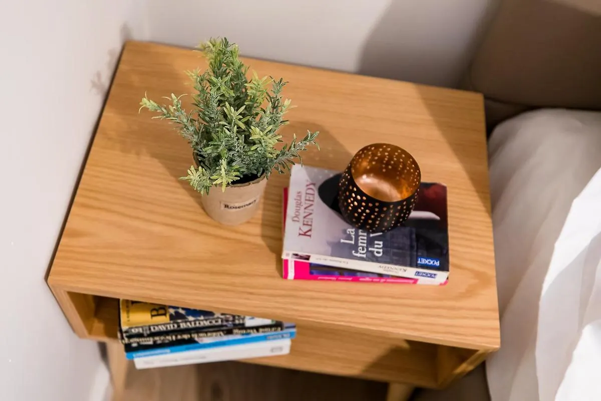 Lina - Tia, Chic Tirana Apartment 0*,  Arnavutluk